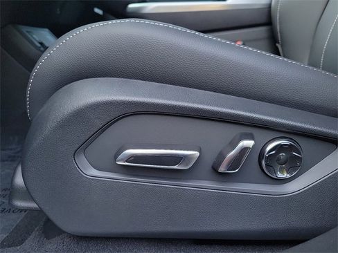 New 2025 Acura RDX SH-AWD image 14