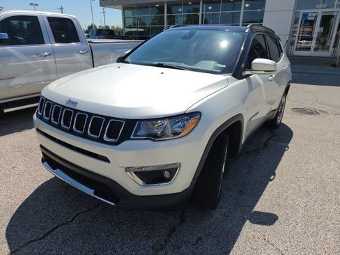 Used 2019 Jeep Compass Limited w/ Safety & Security Group AWD/4WD image 8