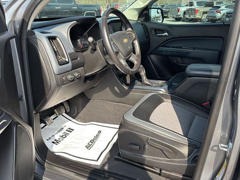 Used 2021 Chevrolet Colorado Z71 w/ Safety Package image 15