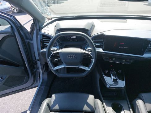 Used 2023 Audi Q4 e-tron Premium Plus w/ Premium Plus AWD/4WD image 6