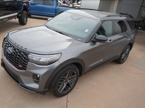 New 2026 Ford Explorer ST AWD/4WD image 14