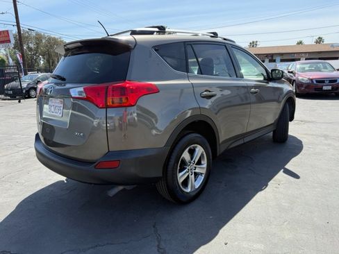Used 2015 Toyota RAV4 XLE FWD image 10