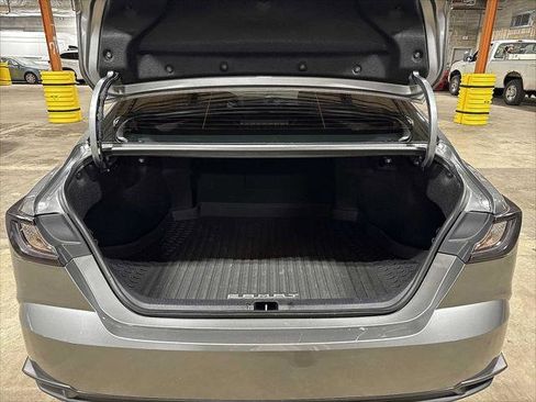 Certified 2025 Toyota Camry SE w/ Convenience Package image 11
