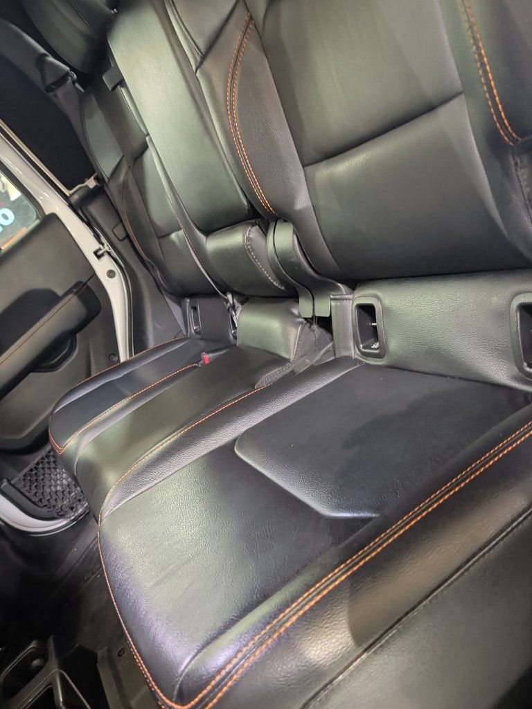 Used 2020 Jeep Gladiator Mojave AWD/4WD image 7