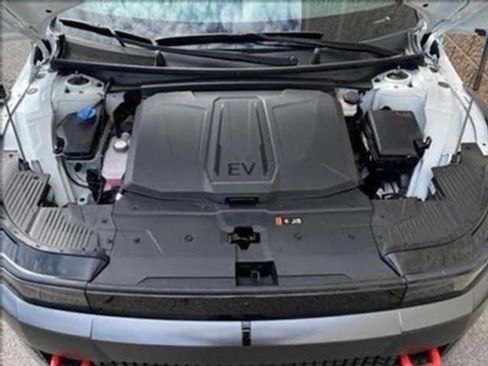 New 2025 Hyundai Ioniq 5 XRT image 34