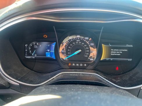 Used 2014 Ford Fusion SE FWD image 7