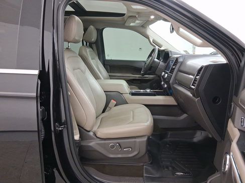 Used 2021 Ford Expedition Limited image 32