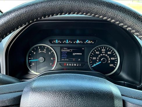 Used 2015 Ford F150 XLT w/ Equipment Group 302A Luxury AWD/4WD image 16