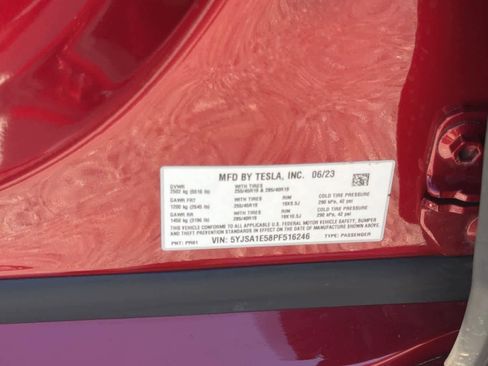 Used 2023 Tesla Model S Standard Range image 9