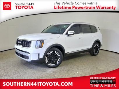 Used 2024 Kia Telluride EX w/ EX Captain's Chair Package