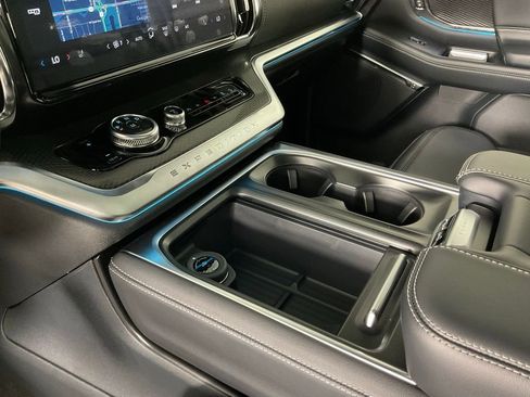 New 2026 Ford Expedition Max Platinum image 21