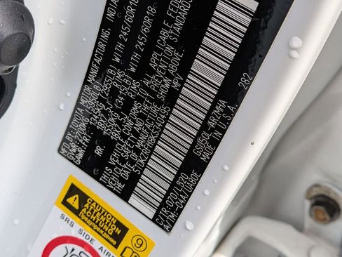 Used 2019 Toyota Highlander XLE image 34