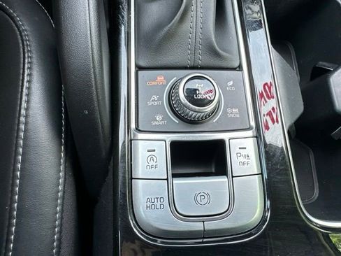 Used 2022 Kia Telluride LX AWD/4WD image 34