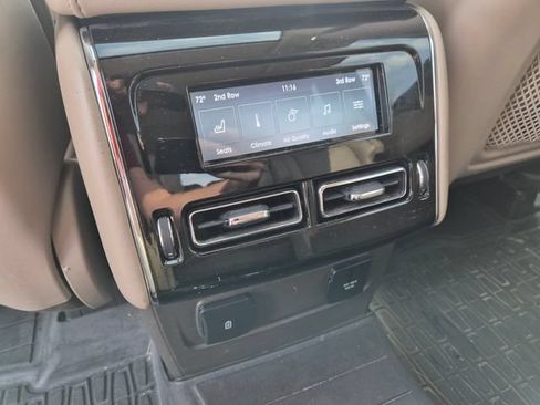 Used 2022 Lincoln Aviator Reserve w/ Equipment Group 201A AWD/4WD image 16