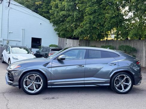 Used 2019 Lamborghini Urus AWD/4WD image 3