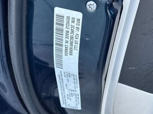 Used 2022 Chrysler Pacifica Touring-L FWD image 56