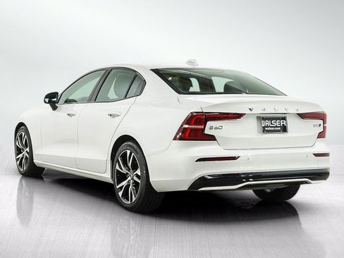 Used 2025 Volvo S60 B5 Core AWD/4WD image 3