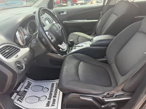 Used 2018 Dodge Journey SE w/ Popular Equipment Group FWD image 11