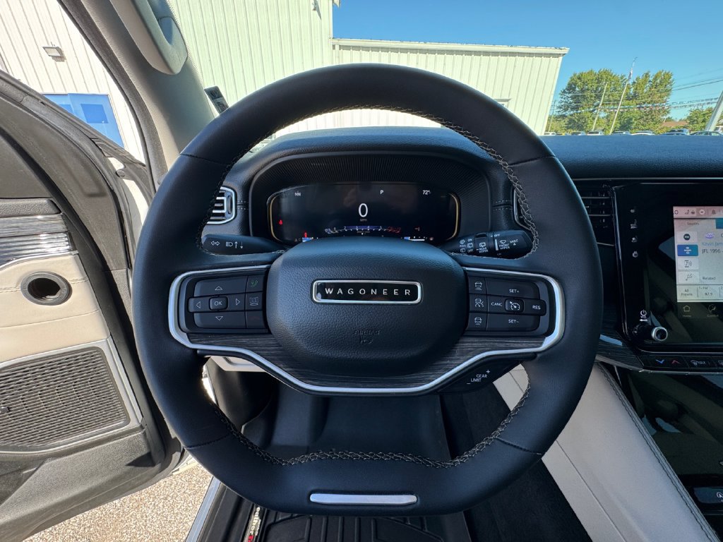 Used 2022 Jeep Wagoneer Series II w/ Convenience Group I AWD/4WD image 21