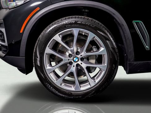 Used 2023 BMW X5 sDrive40i w/ Parking Assistance Package image 29