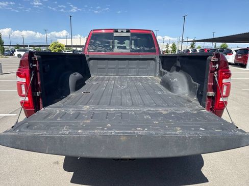 Used 2022 RAM 2500 Laramie AWD/4WD image 32