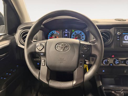 Used 2019 Toyota Tacoma SR image 13