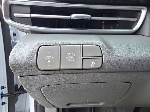 New 2026 Hyundai Elantra Hybrid FWD image 19