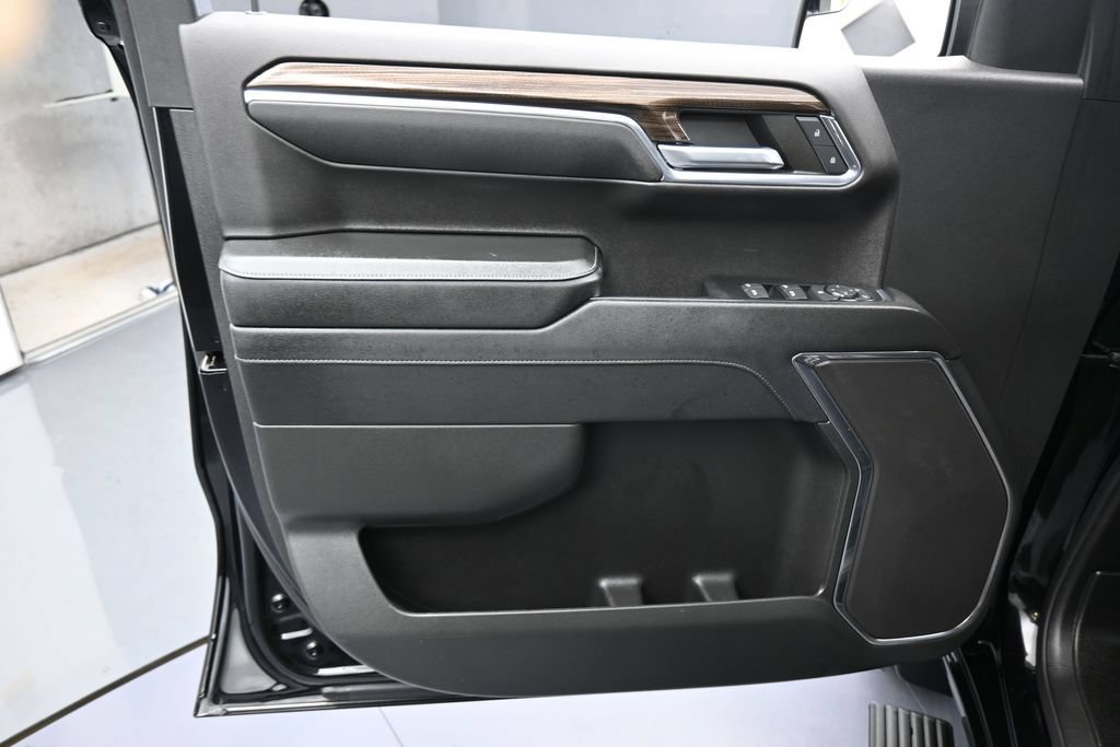 Used 2024 Chevrolet Silverado 1500 RST RWD image 13
