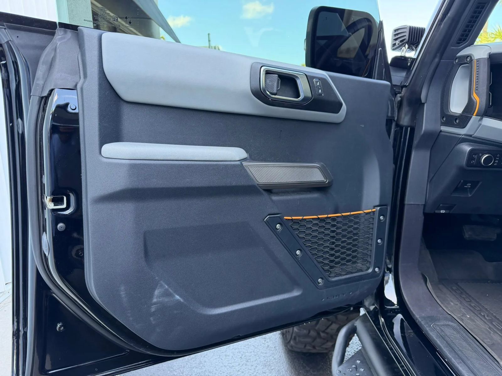 Used 2022 Ford Bronco Badlands AWD/4WD image 10
