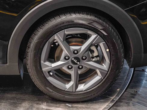 Used 2025 Kia K4 FWD image 11