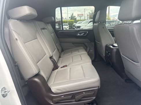 Used 2022 Chevrolet Suburban Z71 w/ Luxury Package AWD/4WD image 25