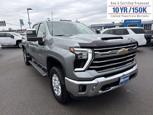 Used 2024 Chevrolet Silverado 2500 LTZ w/ LTZ Convenience Package image 3