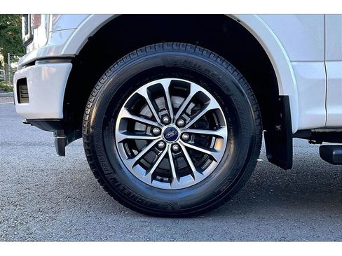 Used 2019 Ford F150 XLT w/ Equipment Group 301A Mid image 9