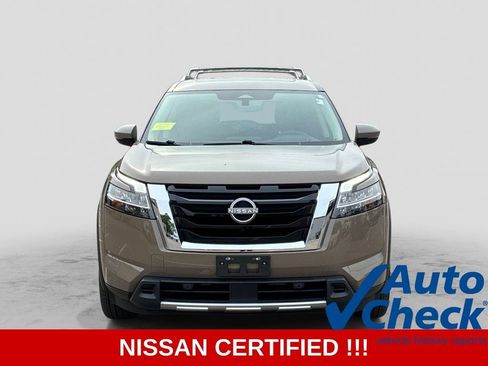 Certified 2023 Nissan Pathfinder Platinum AWD/4WD image 2