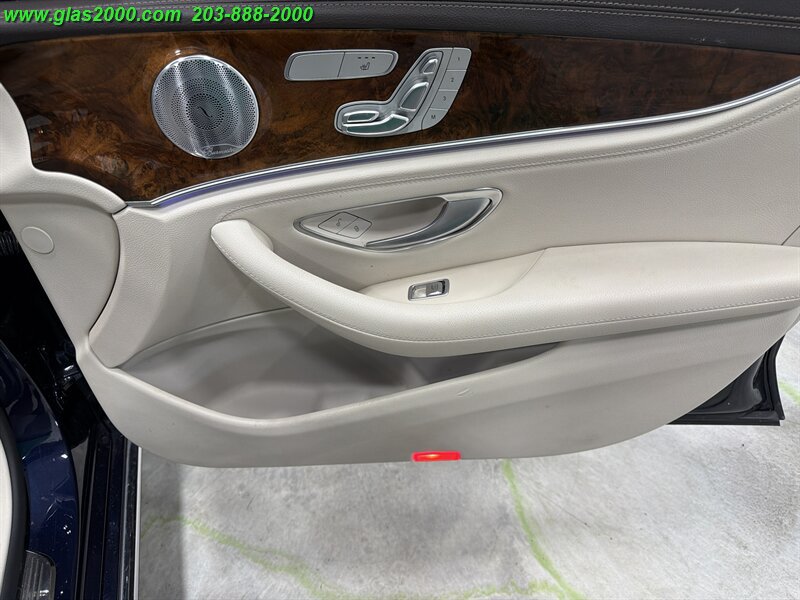 Used 2017 Mercedes-Benz E 400 4MATIC Wagon image 26