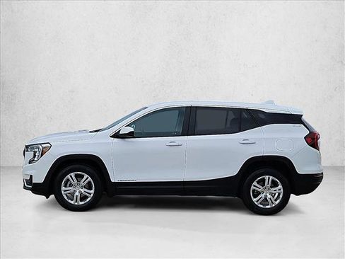 Used 2024 GMC Terrain SLE FWD image 9
