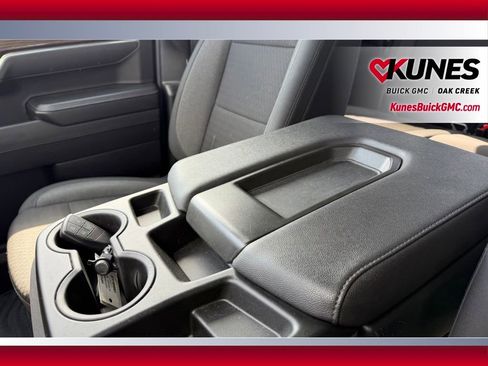 Used 2025 Chevrolet Silverado 1500 LT AWD/4WD image 13