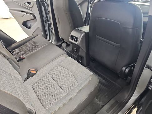 Certified 2024 Chevrolet Equinox LT FWD image 14