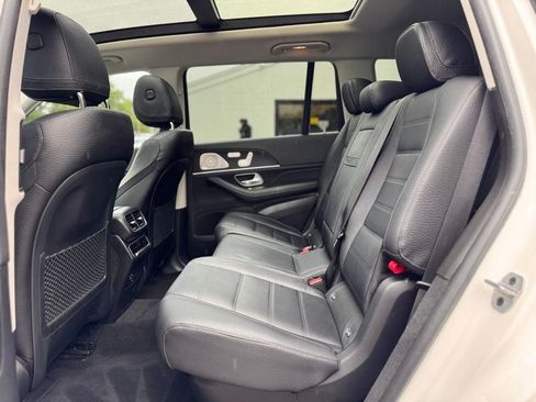 Used 2023 Mercedes-Benz GLS 450 4MATIC image 25