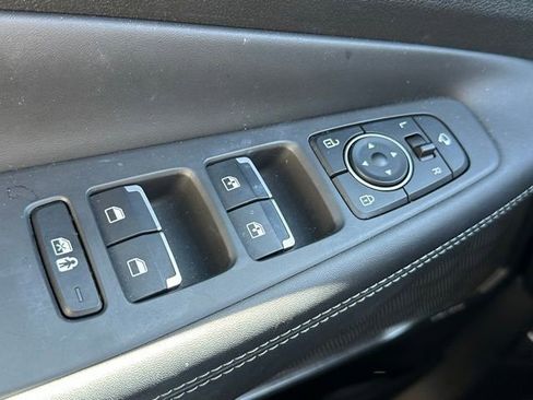 Used 2021 Hyundai Santa Fe Limited AWD/4WD image 17