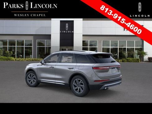 New 2026 Lincoln Corsair Premiere image 4