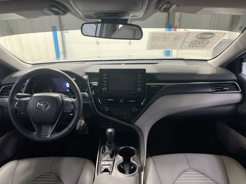 Used 2022 Toyota Camry SE AWD/4WD image 10