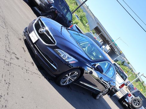 Used 2017 Buick LaCrosse Essence w/ Sun and Shade Package FWD image 3