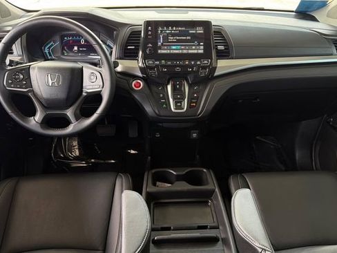 Certified 2024 Honda Odyssey EX-L image 17