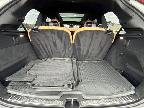 Used 2024 Volvo XC90 B6 Ultimate w/ Protection Package image 27