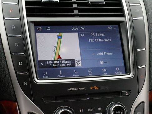 Used 2020 Lincoln Nautilus Reserve AWD/4WD image 22