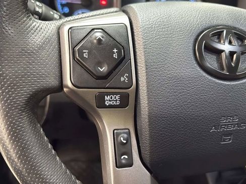 Used 2019 Toyota Tacoma SR5 AWD/4WD image 22