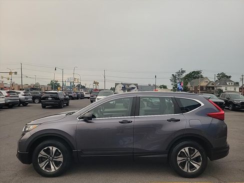 Used 2017 Honda CR-V LX image 2