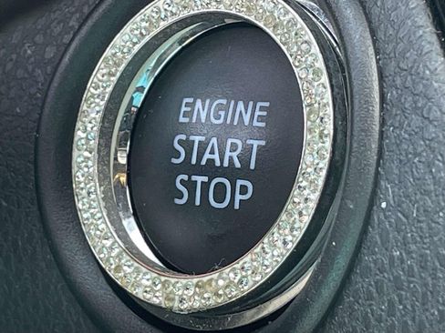 Used 2018 Toyota C-HR XLE FWD image 23