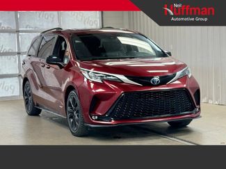 Used 2021 Toyota Sienna XSE FWD video 1
